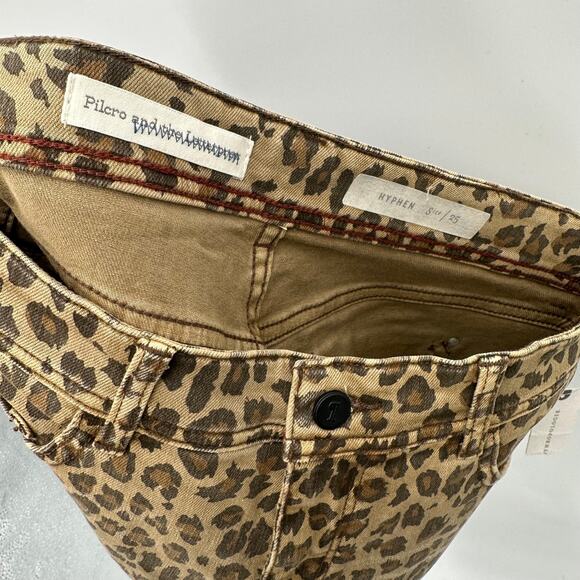 Anthropologie NWT Pilcro Leopard Cuffed Hyphen Shorts // 25 - Picture 10 of 10